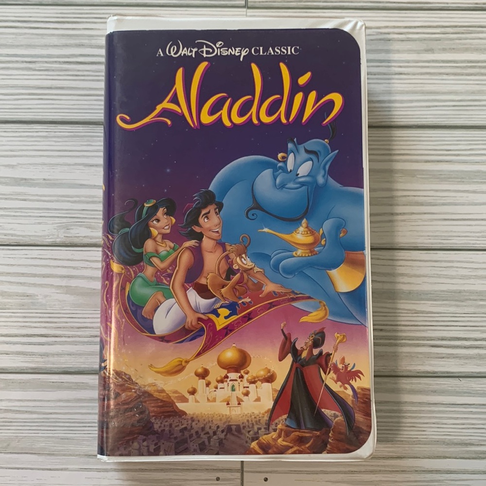 Disneys 1992 Aladdin VHS tape